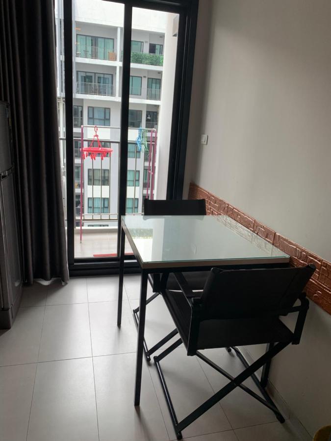 Base Condos Pattaya Luaran gambar