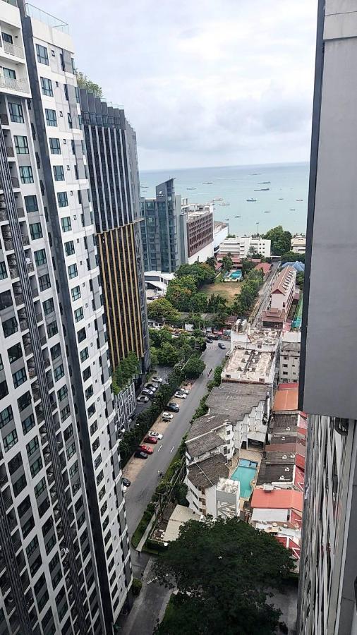 Base Condos Pattaya Luaran gambar